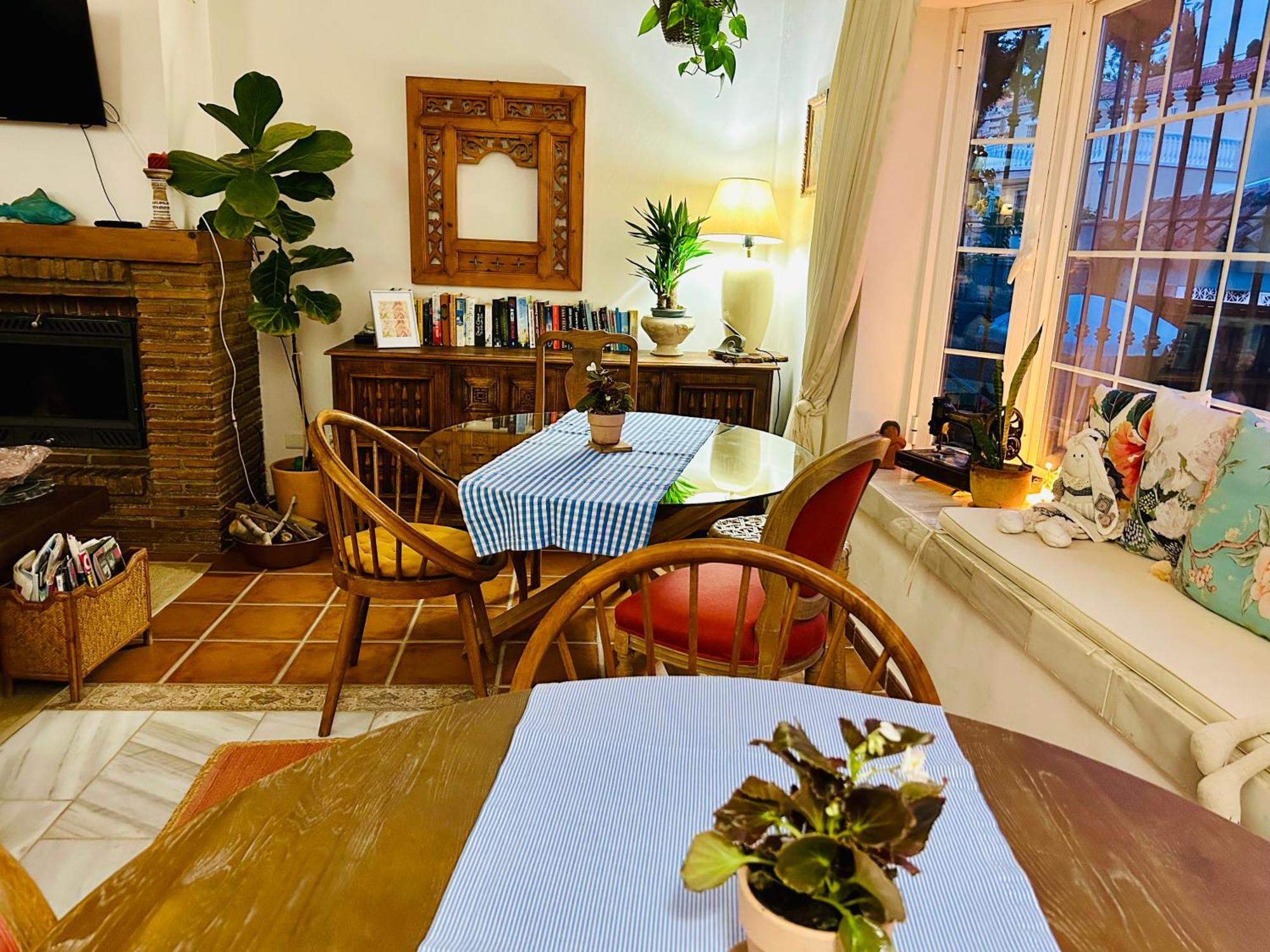 At Home In Malaga Stay & Solo Travellers Ринкон-де-ла-Викториа Экстерьер фото